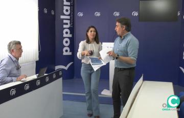 Los parlamentarios autonómicos del PP, Antonio Saldaña y Auxiliadora Izquierdo 