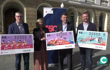 Un momento del acto de presentación en la plaza San Juan de Dios.