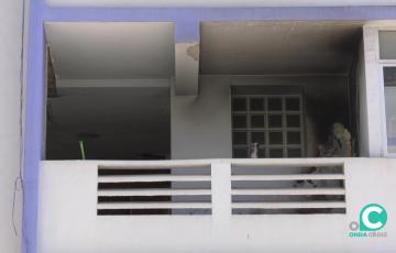 Efectos del fuego en la fachada del edificio 