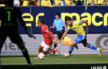 Víctor Chust sería expulsado durante el partido (Foto: LaLiga)