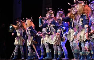 La Junta premiará las mejores coplas del Carnaval de Cádiz dedicadas a la juventud andaluza .