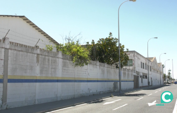 Imagen de la calle Algeciras, donde se ha producido el accidente laboral. 