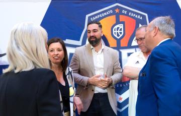 El concejal de Deportes del Ayuntamiento, Carlos Lucero, se felicita porque Cádiz vuelva a tener un papel protagonista en el baloncesto a nivel nacional.