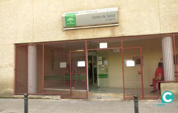 La delegada de Salud y Consumo, Eva Pajares, anima a los residentes a que opten por quedarse en nuestro territorio tras su formación.