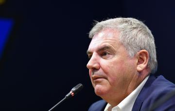 Manuel Vizcaíno durante una comparecencia de prensa (Foto: Cádiz CF)