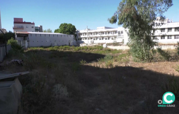 Solar de terrenos donde se levantará la nueva instalación