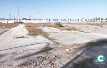 Imagen de los antiguos terrenos de CASA lugar proyectado para el nuevo hospital