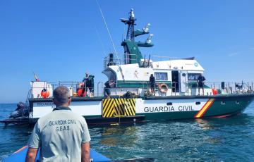Dispositivo de búsqueda de un hombre desaparecido en aguas de Rota