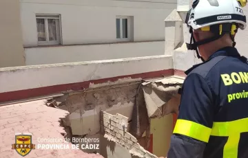La finca se encuentra en una peligrosa situación de abandono, según el Consorcio de Bomberos de la provincia. 