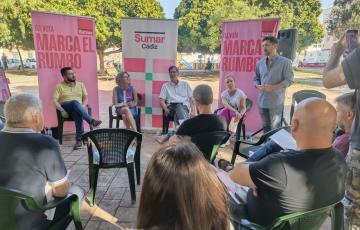 Los candidatos de Sumar a las Elecciones europeas de la provincia en un acto en la localidad de Rota.