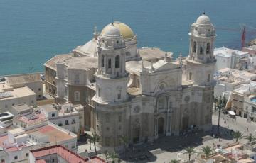 Vista aérea de la Catedral de Cádiz. 