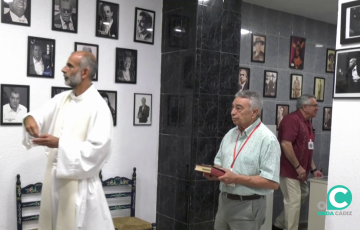 Un sacerdote bendijo las dependencias durante el acto