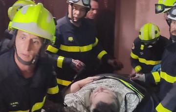 Momento de la operación de traslado desde el domicilio isleño