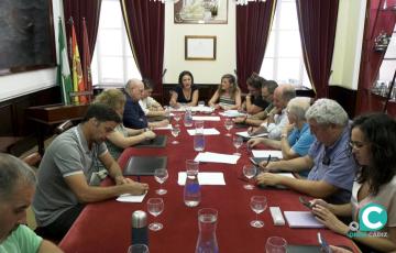 El grupo Adelante Izquierda Gaditana cree que el PP quiere ir eliminando la participación ciudadana. 