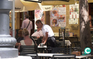 El sector servicio vuelve a tirar de la subida de cifras de ocupaciones durante el periodo estival