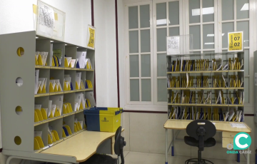 Interior de una oficina de correos de Cádiz