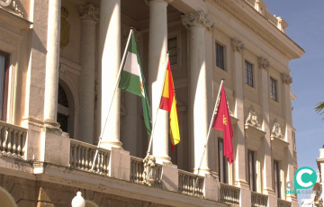 Fachada del Ayuntamiento de Cádiz.