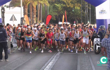 Momento de la salida de la cita deportiva en La Caleta