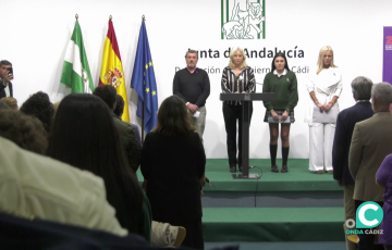 Antes del inicio de las intervenciones se guardó un minuto de silencio