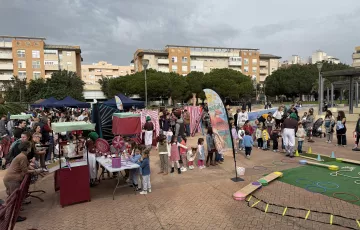 La Plaza de Mina acoge una nueva entrega de Navidad en los barrios. 