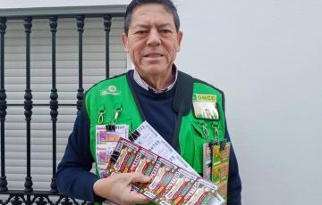 Alberto Ruiz, vendedor de la ONCE en Ubrique desde 2016