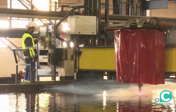 Operarios trabajan en el inicio del nuevo reto para la factoría puertorrealeña