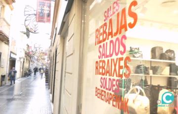 Escaparate de una tienda del centro de la capital gaditana