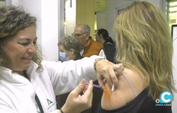La Delegación Territorial de Salud y Consumo anima a la vacunación de los grupos diana.