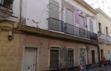 Calle Sagasta de la ciudad. 