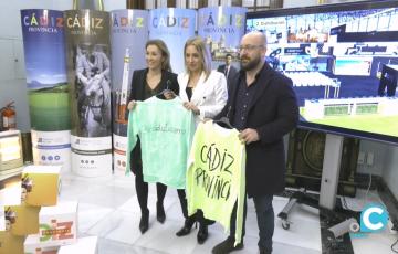 Representantes institucionales tras el acto 