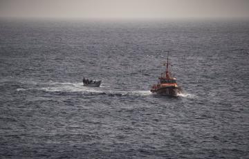 Imagen de un rescate de una embarcación Salvamar de Salvamento Marítimo.