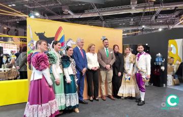 Autoridades durante el transcurso del acto