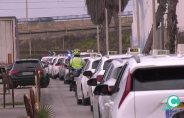 La marcha de protesta del colectivo partió desde la Zona Franca hasta la Avenida