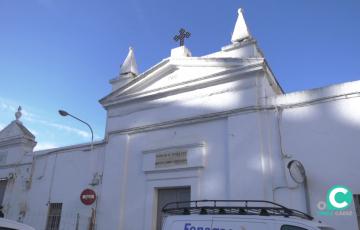 Entrada del antiguo camposanto de la capital gaditana
