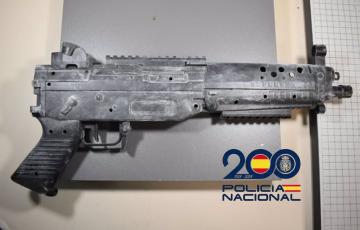 Arma simulada que se utlizó durante el asalto