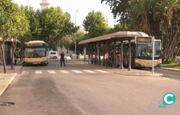 Parada central en la plaza de España