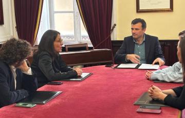  Reunión entre Esther Gil de Reboleño y Bruno García. en el Ayuntamiento este viernes