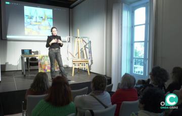 La sede de la Fundación Cajasol acoge el taller de la artista Belén González García-Negrotto.