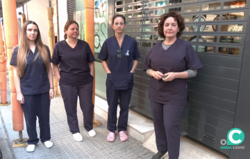 Veterinarias de la capital gaditana en un momento del paro.