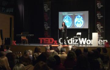 Las raíces y el futuro de la sociedad presentes en el primer TEDx Cádiz Women.