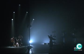 Eduardo Guerrero presenta su obra 'Bailar no es solo bailar' en el Falla. 