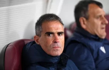 imagen del banquillo cadista durante el choque en tierras manchegas