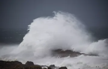 Activado aviso amarillo por fenómenos costeros en el litoral gaditano y el Estrecho.