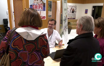 Personas atendidas en un centro instalado en la capital gaditana