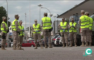 Militares de patrulla en Cádiz una de las imagenes del confinamiento