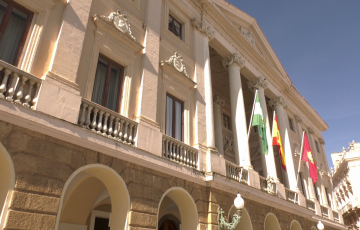 Fachada de la casa Consitorial en la plaza de San Juan de Dios
