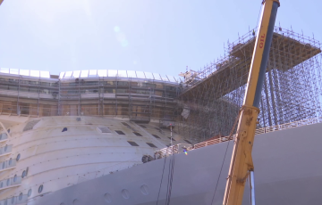 Trabajos en uno de los buques de pasajeros en la factoría gaditana