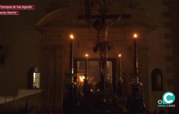 Imagen del Cristo de Buena Muerte a su salida de San Agustín 