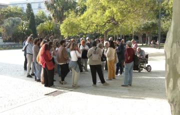 Izquierda Unida organiza una ruta memorialista centrada en la II República en Cádiz.