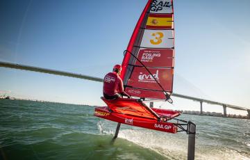 Diez deportistas han formado parte el pasado fin de semana en las instalaciones del Centro Náutico Elcano del Clinic 3. 